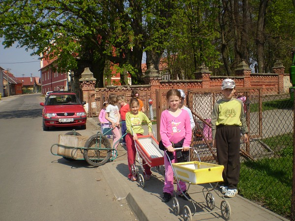 Den Země - sběr starého papíru